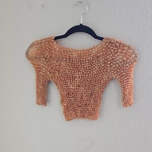 WHIT Textured Squnchy Peach Crop Top